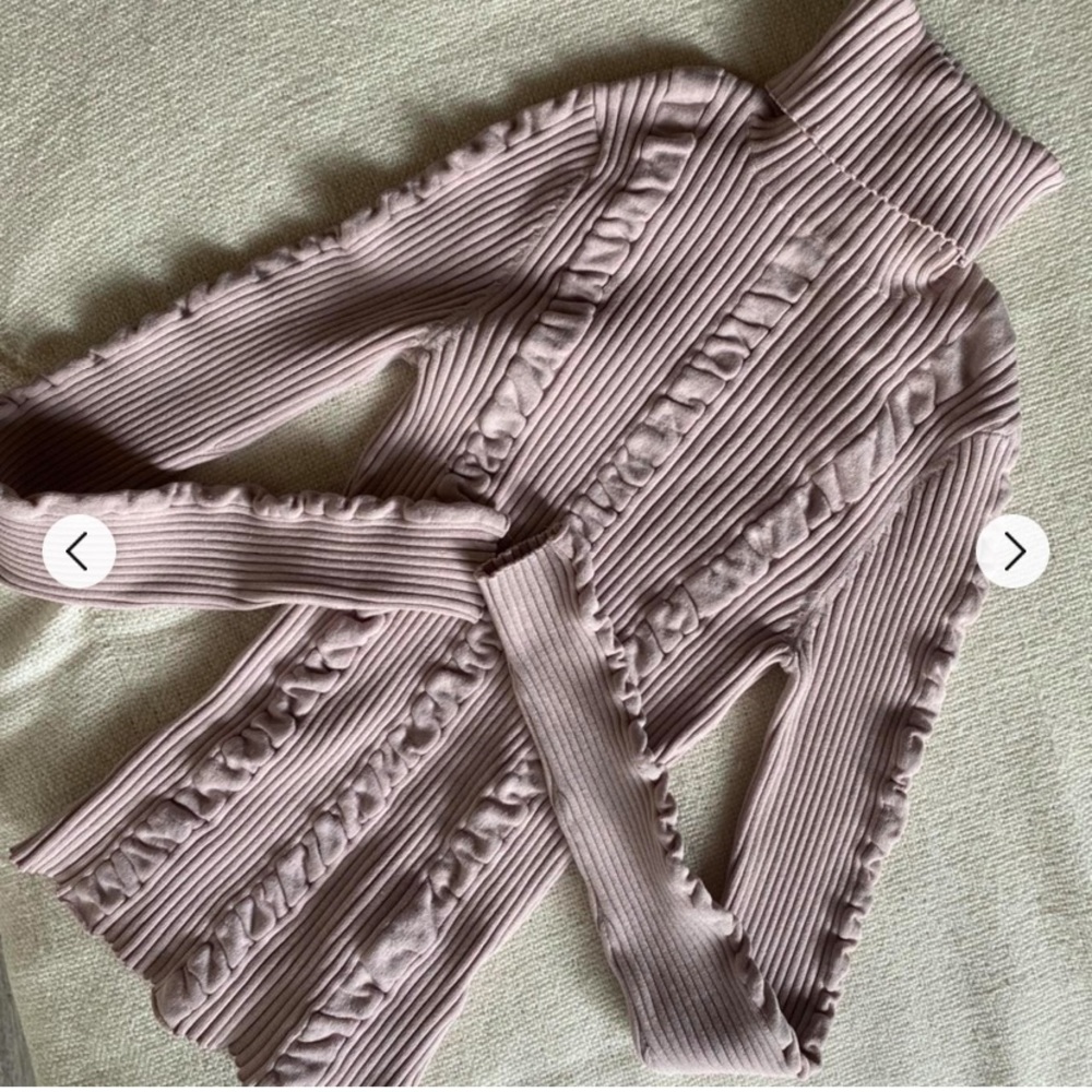 💝bebe LUXURY EXQUISITE PIECE sweater🎈